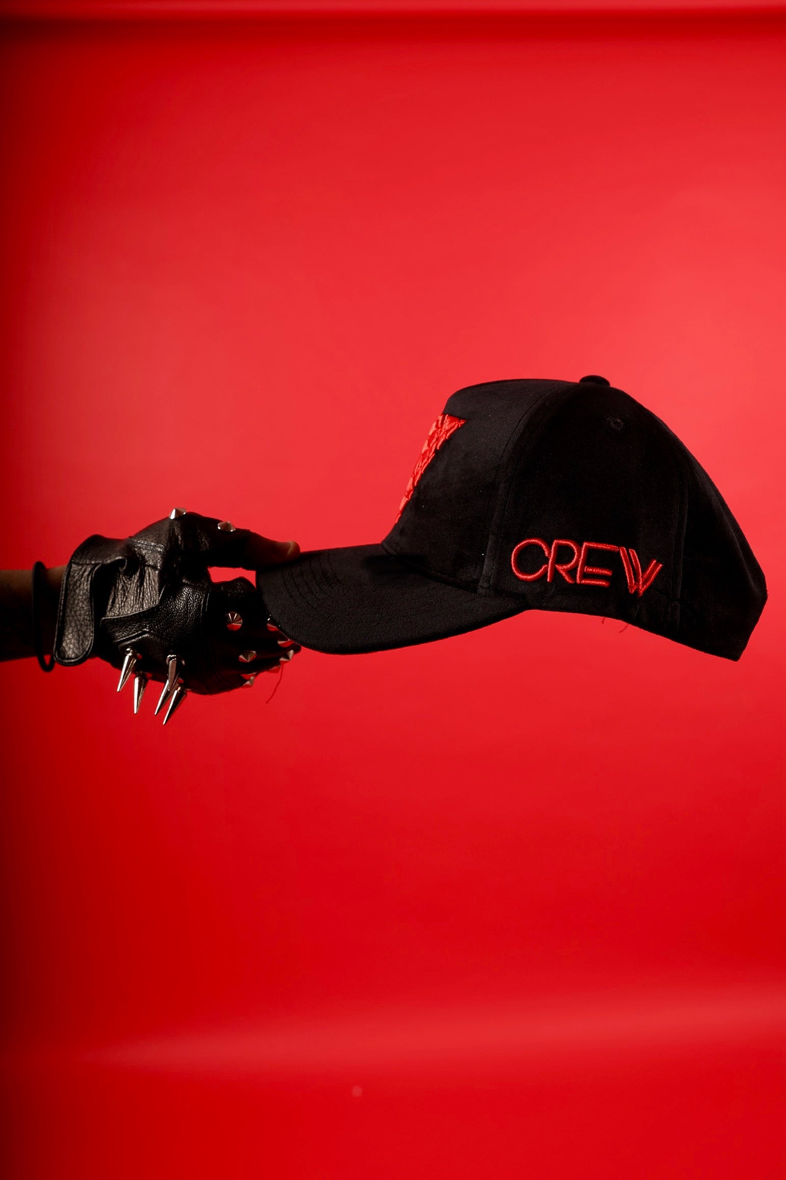 "V" Crown Velvet Snapback