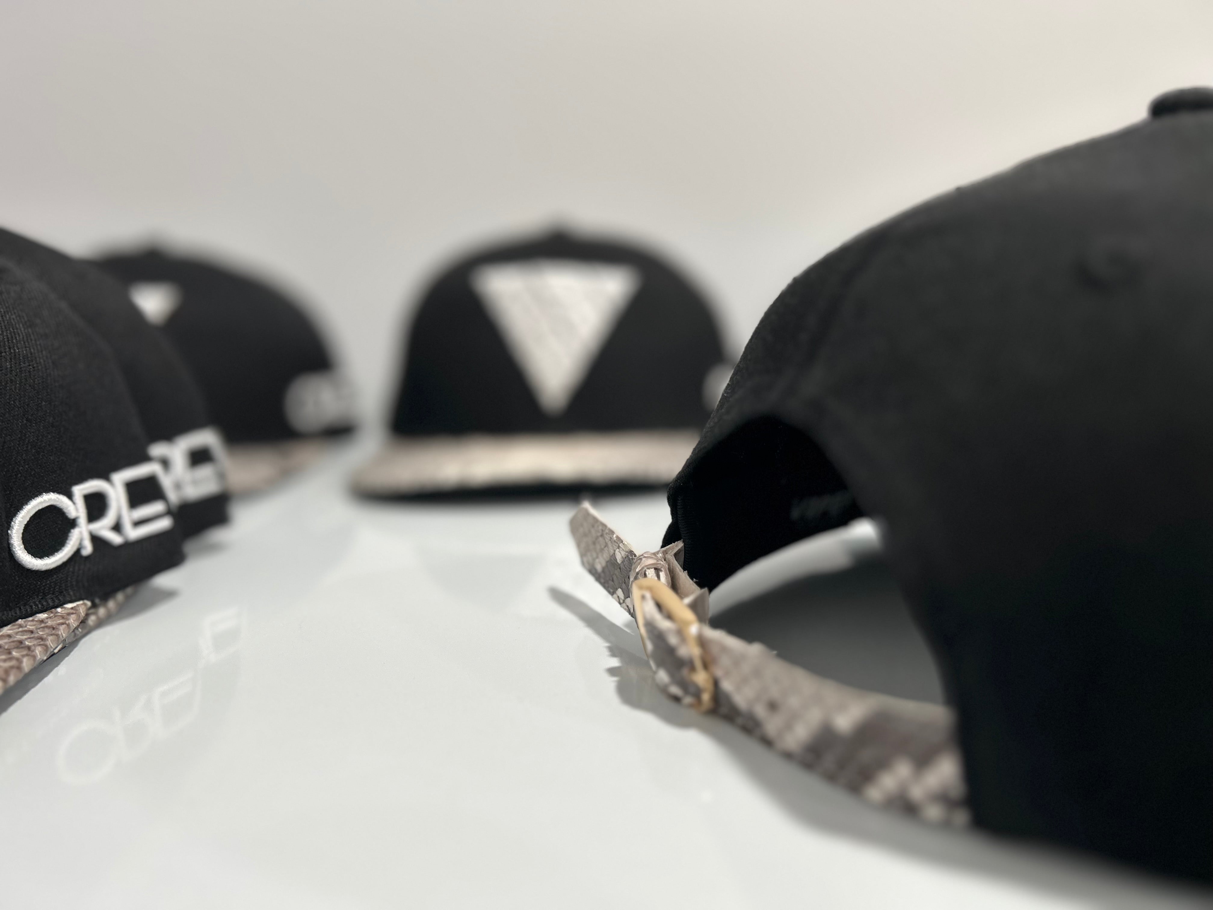 V50 STRAPBACK